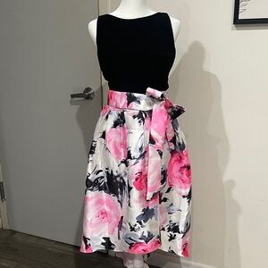SLNY Black Top with Pink Floral A-Line Skirt